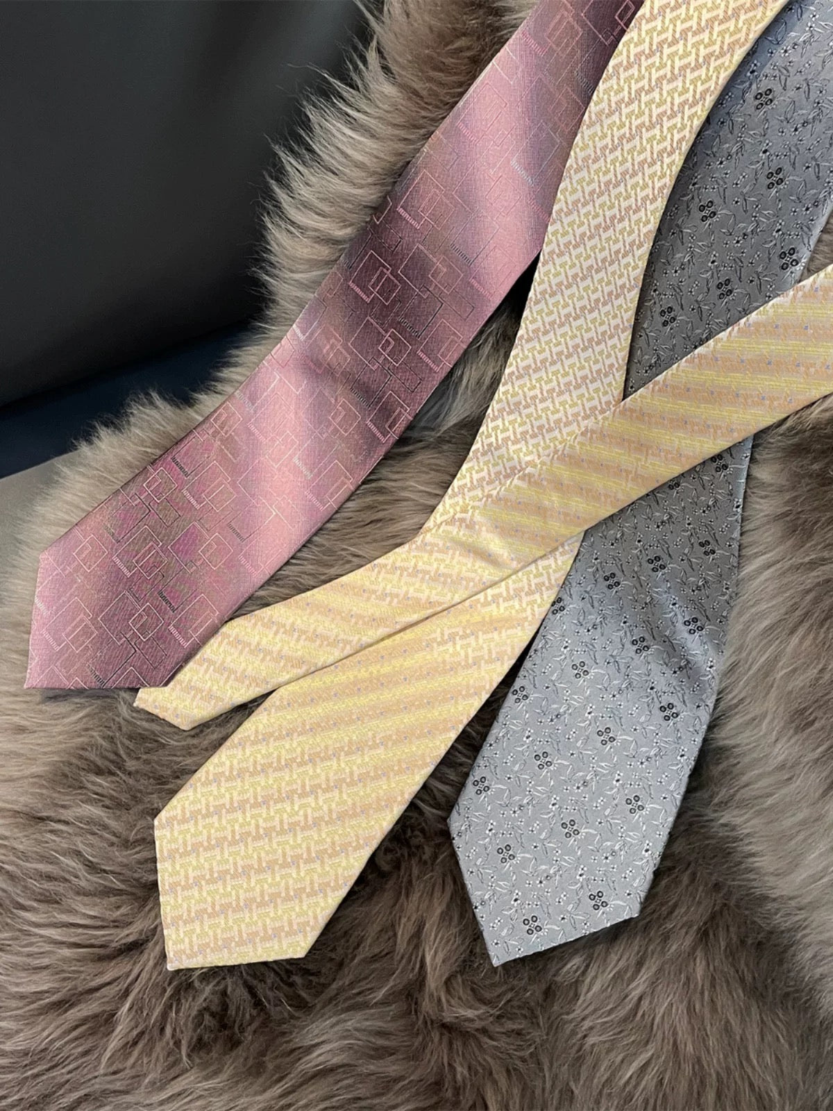 GoldSun Suit Tie
